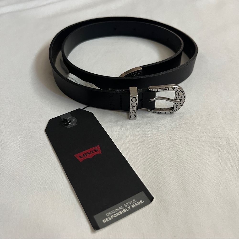 Levi’s Belt | Thin Black and Silver Size XS